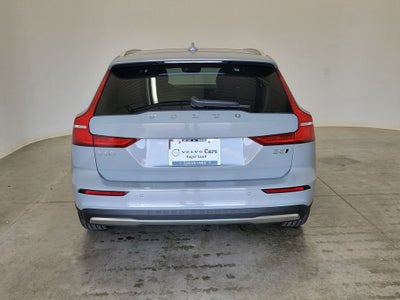 2026 Volvo V60 Cross Country B5 Plus