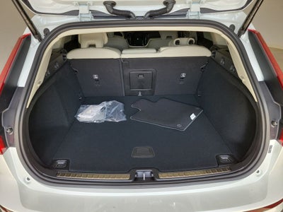 2026 Volvo V60 Cross Country B5 Plus