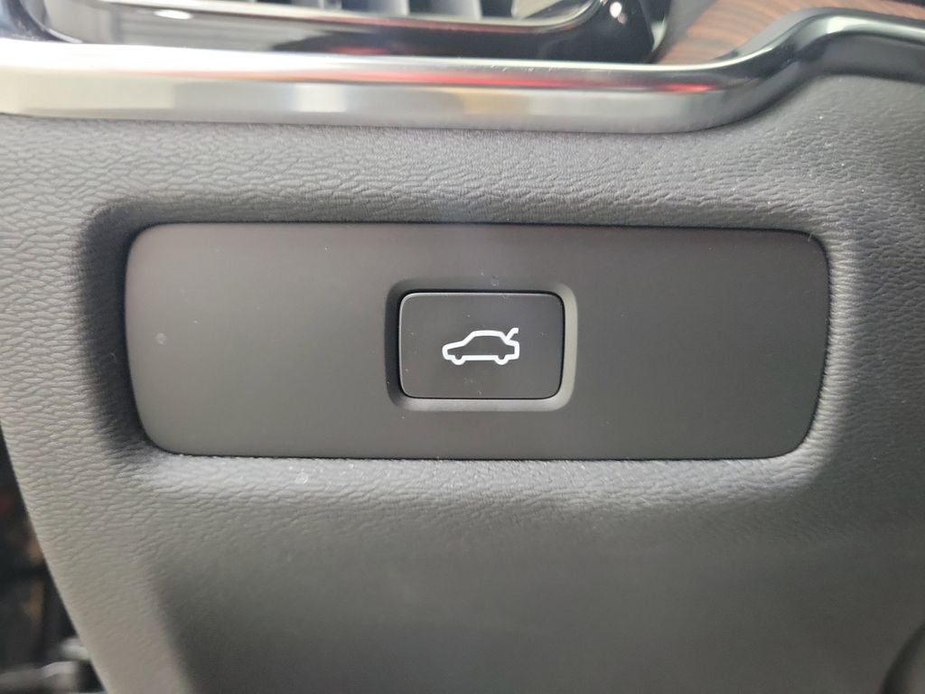 2026 Volvo V60 Cross Country B5 Ultra