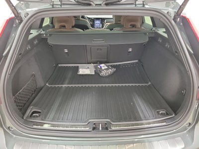 2026 Volvo V60 Cross Country B5 Ultra