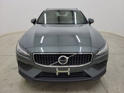 2026 Volvo V60 Cross Country B5 Ultra
