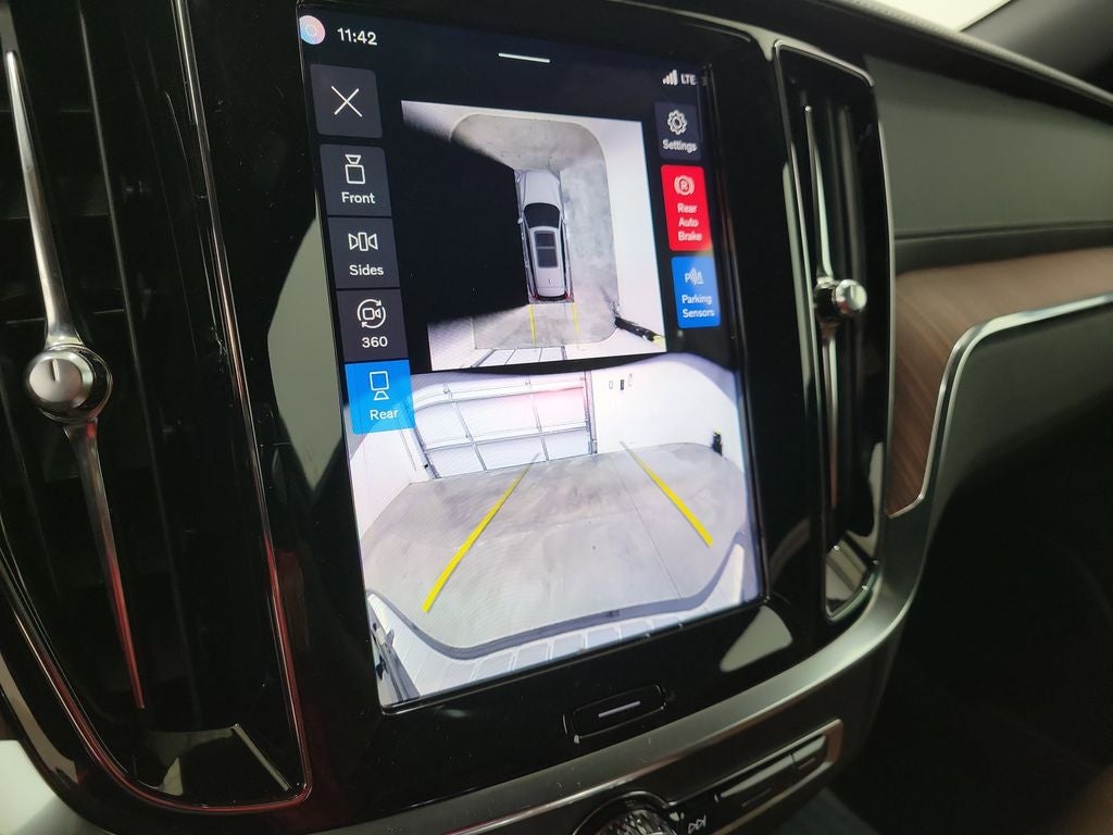 2026 Volvo V60 Cross Country B5 Ultra