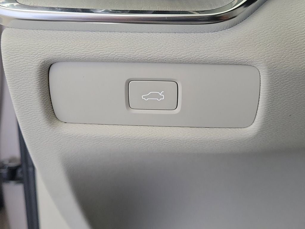 2026 Volvo V60 Cross Country B5 Ultra