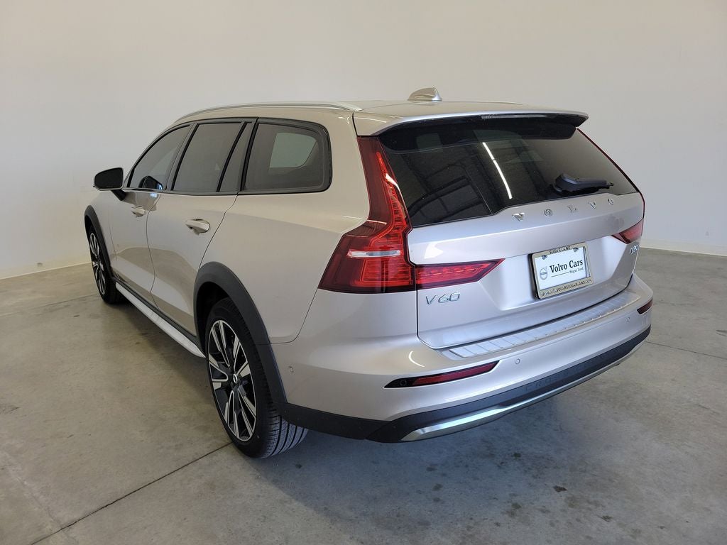 2026 Volvo V60 Cross Country B5 Ultra