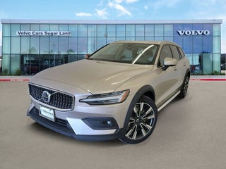 2026 Volvo V60 Cross Country B5 Ultra