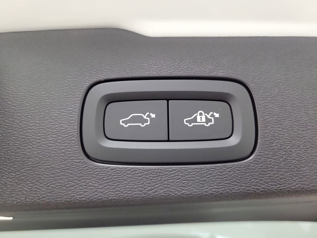 2026 Volvo V60 Cross Country B5 Ultra