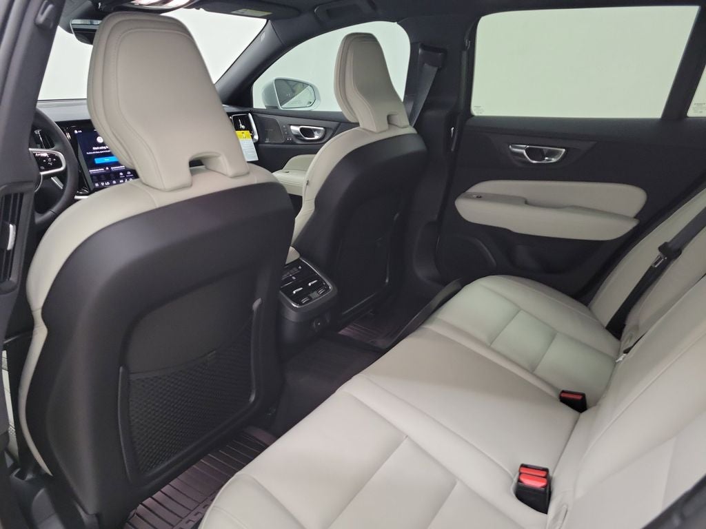 2026 Volvo V60 Cross Country B5 Ultra