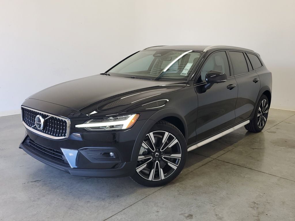 2025 Volvo V60 Cross Country AWD Ultra