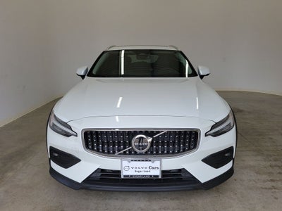 2026 Volvo V60 Cross Country B5 Ultra