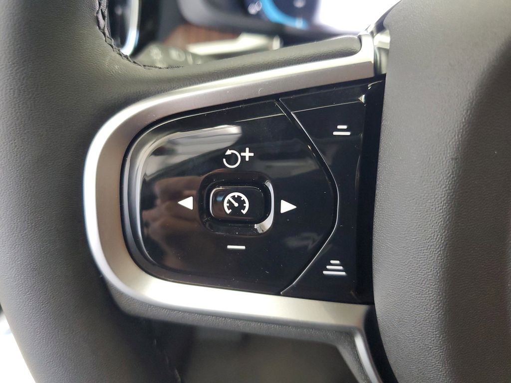 2025 Volvo V60 Cross Country AWD Ultra