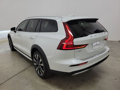2026 Volvo V60 Cross Country B5 Ultra