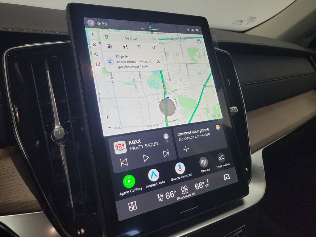 2026 Volvo XC90 B5 Plus