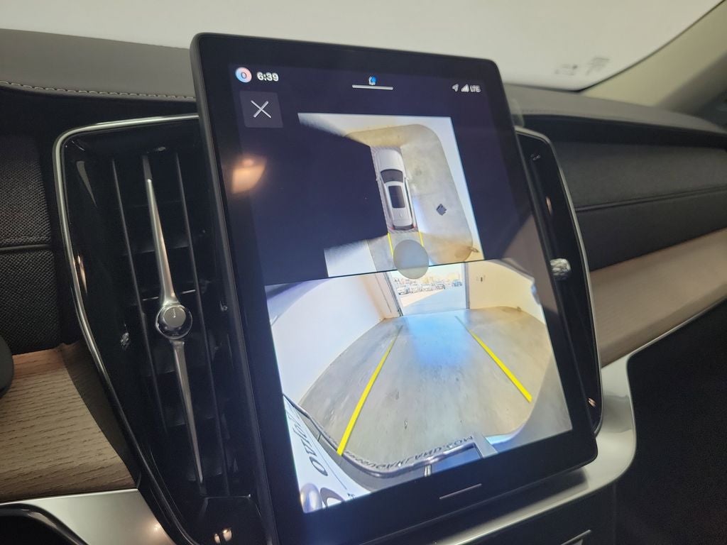 2026 Volvo XC90 B5 Plus