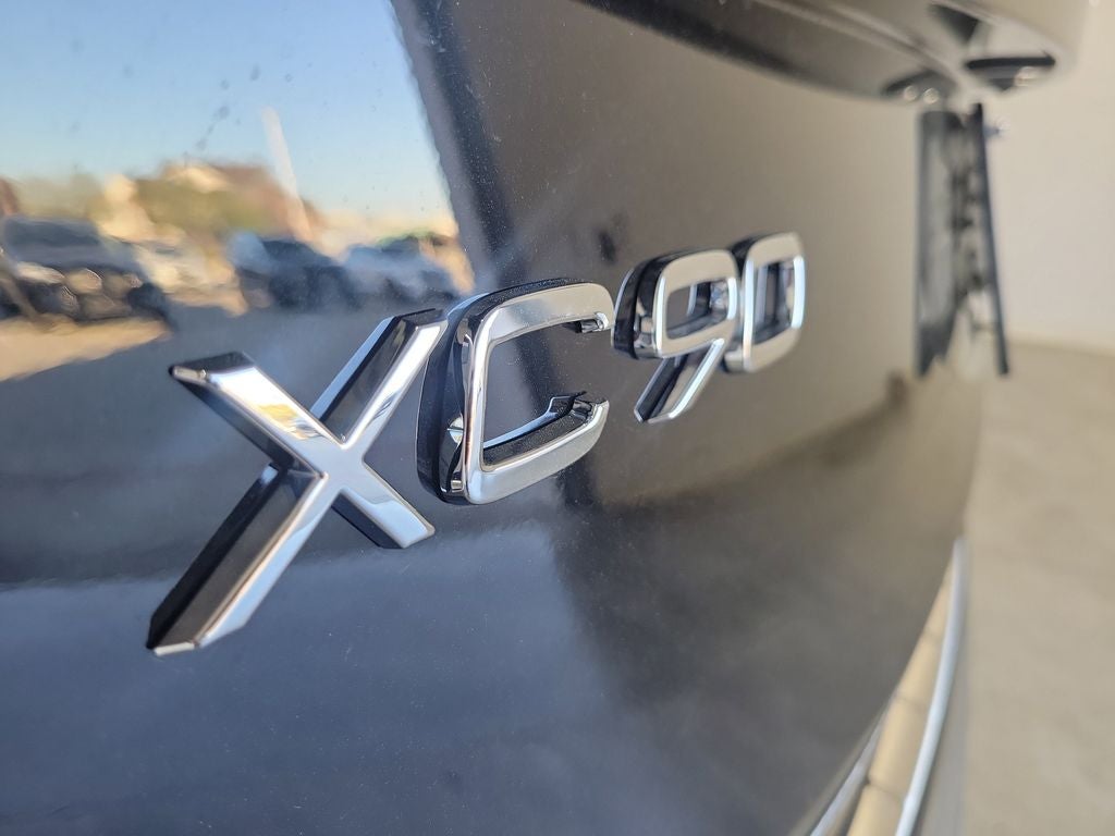 2026 Volvo XC90 B5 Plus