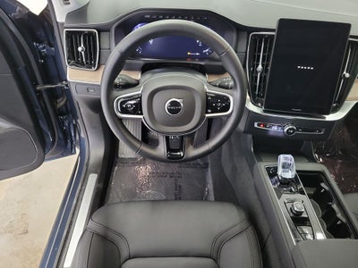 2025 Volvo XC90 B5 Plus 2025.5