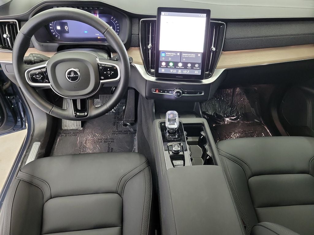 2025 Volvo XC90 B5 Plus 2025.5