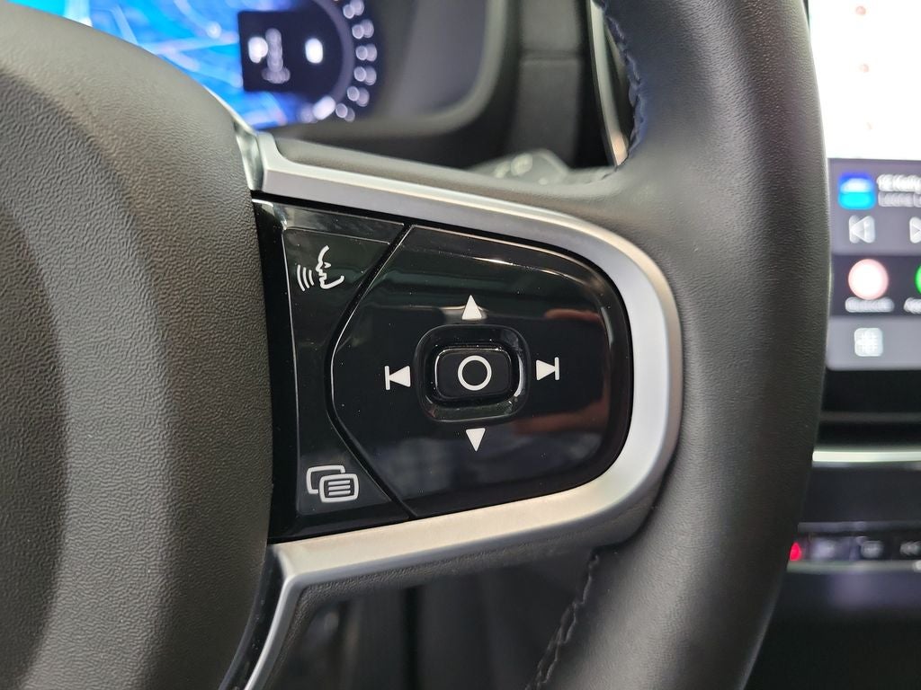 2025 Volvo XC90 B5 Plus 2025.5