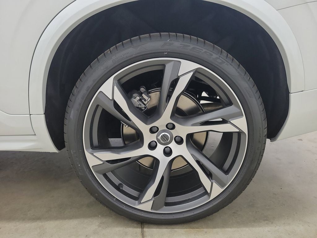 2026 Volvo XC90 B5 Core