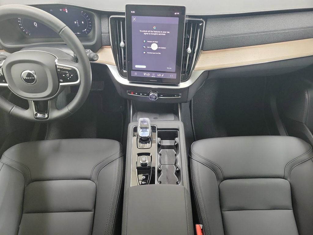2026 Volvo XC90 B5 Core