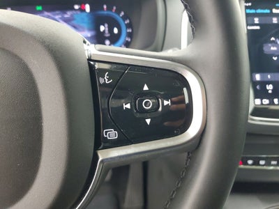 2025 Volvo XC90 B5 Core