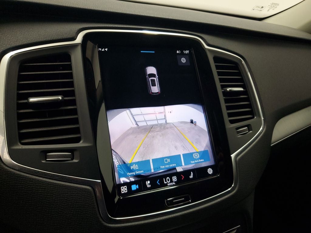 2025 Volvo XC90 B5 Core