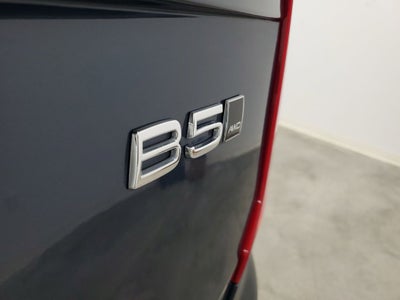 2025 Volvo XC90 B5 Core