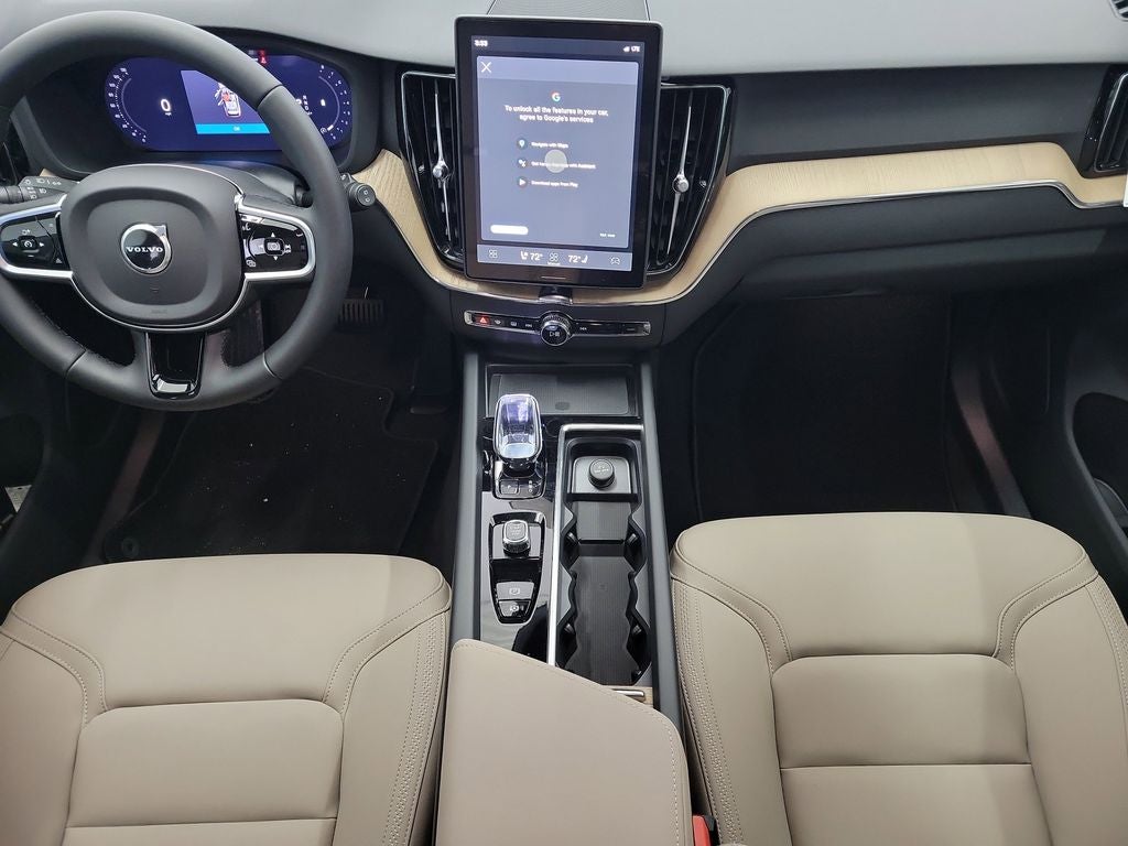 2026 Volvo XC60 B5 Plus