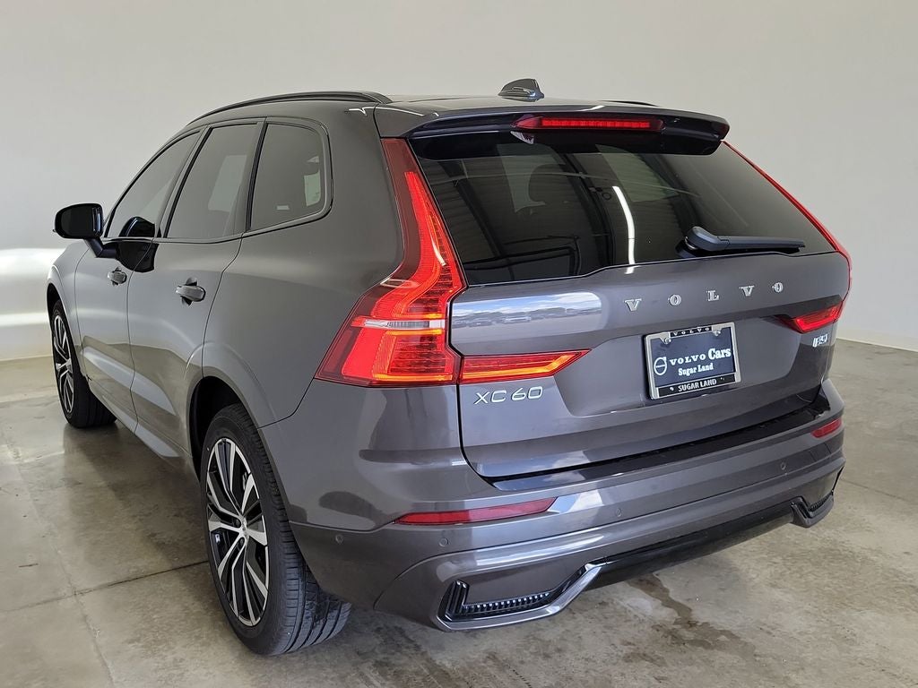 2025 Volvo XC60 B5 Plus