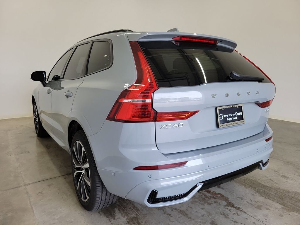 2025 Volvo XC60 B5 Plus
