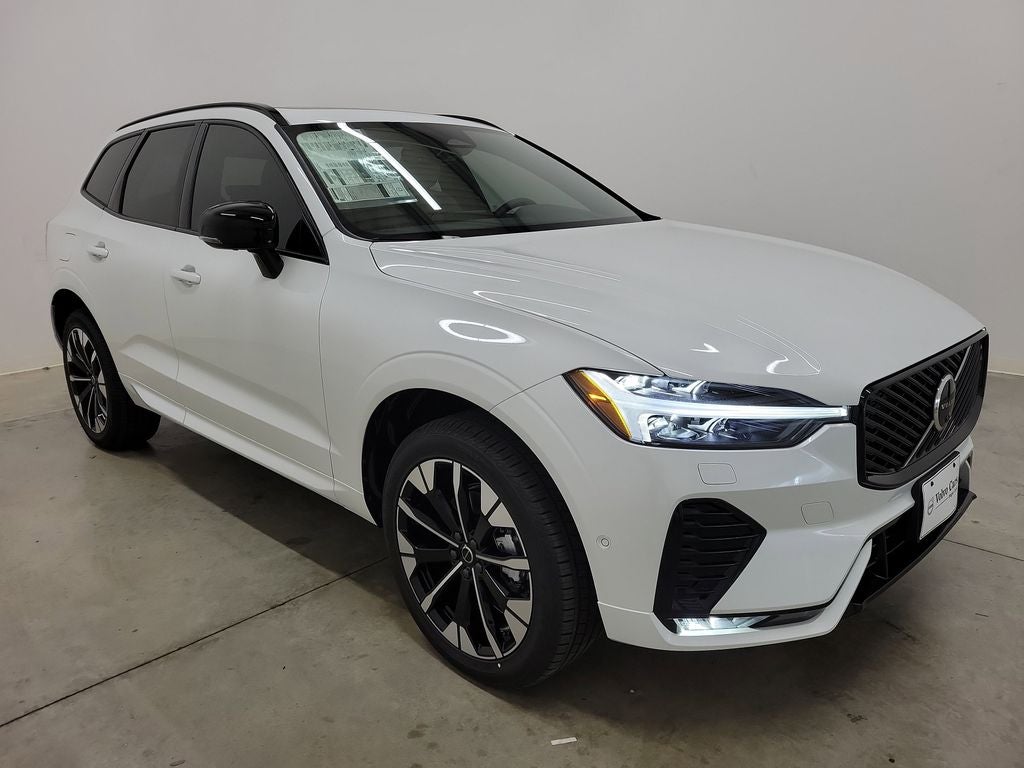 2026 Volvo XC60 B5 Plus