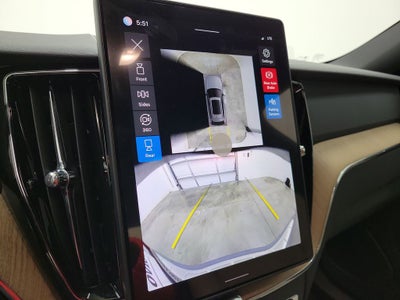 2026 Volvo XC60 B5 Plus