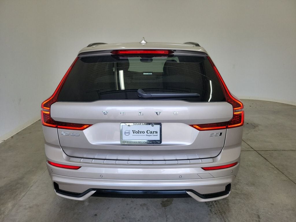 2026 Volvo XC60 B5 Plus