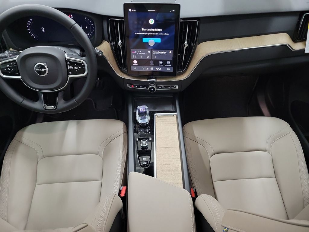 2026 Volvo XC60 B5 Plus