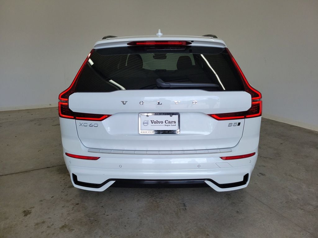2026 Volvo XC60 B5 Plus