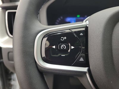 2026 Volvo XC60 B5 Ultra Black Edition
