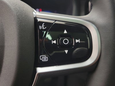 2026 Volvo XC60 B5 Ultra Black Edition