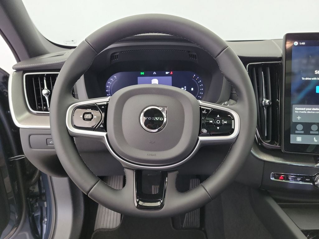 2026 Volvo XC60 B5 Ultra Black Edition