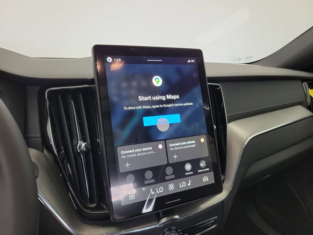 2026 Volvo XC60 B5 Ultra Black Edition