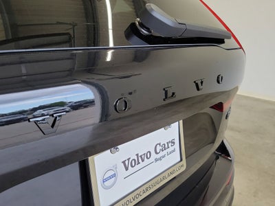 2026 Volvo XC60 B5 Ultra Black Edition