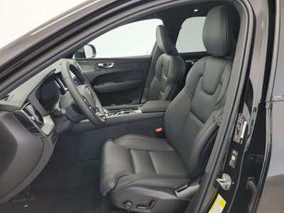 2026 Volvo XC60 B5 Ultra Black Edition