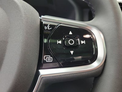 2026 Volvo XC60 B5 Ultra Black Edition
