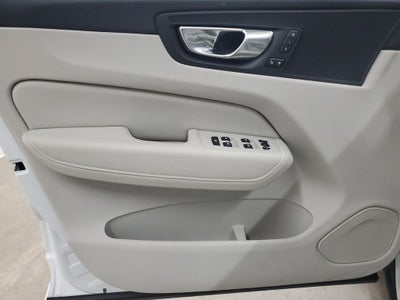 2025 Volvo XC60 B5 Core