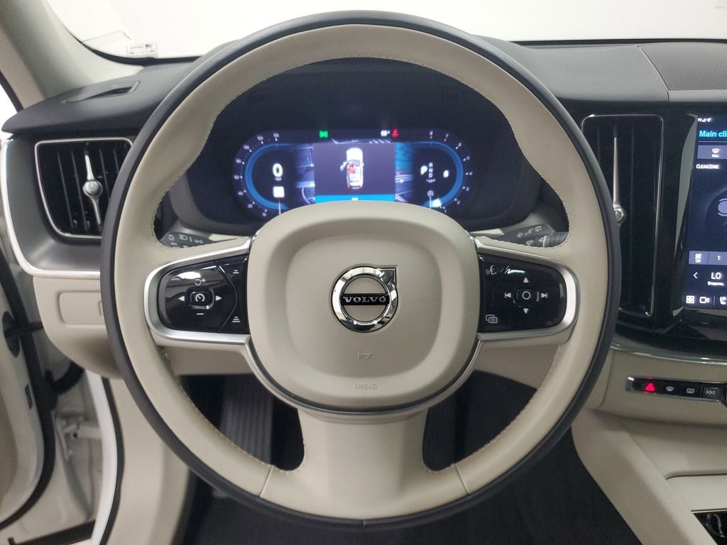 2025 Volvo XC60 B5 Core