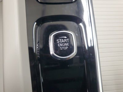 2025 Volvo XC60 B5 Core