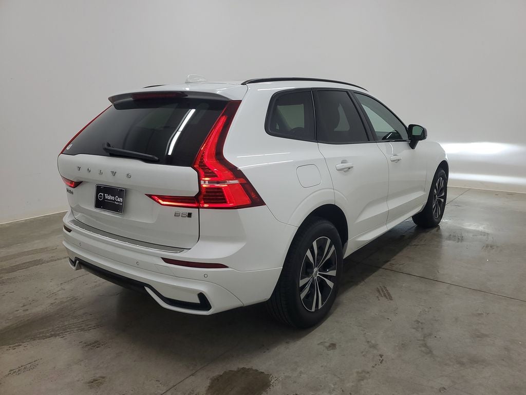 2025 Volvo XC60 B5 Core