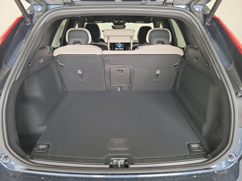 2026 Volvo XC60 B5 Core