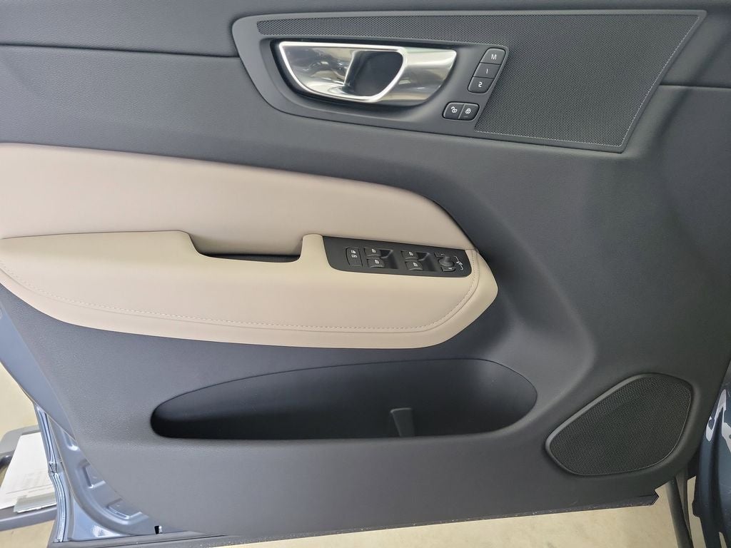 2026 Volvo XC60 B5 Core