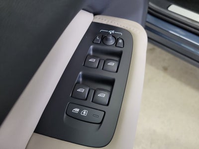 2026 Volvo XC60 B5 Core