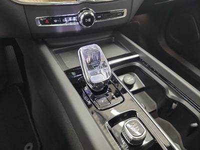 2026 Volvo XC60 B5 Core