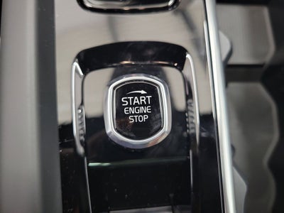 2026 Volvo XC60 B5 Core